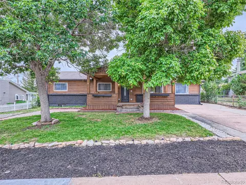 127 Ash Ave, Castle Rock, CO 80104