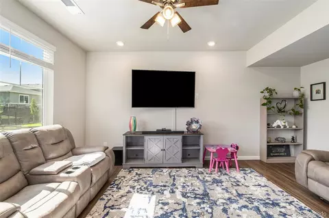 27154 E Archer Ave, Aurora, CO 80018 photo 4