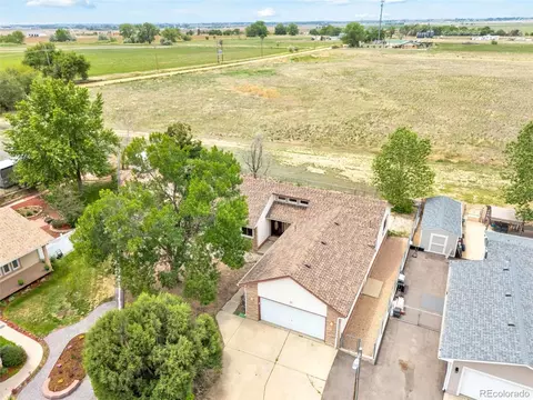 35 Sunset Ct, Hudson, CO 80642
