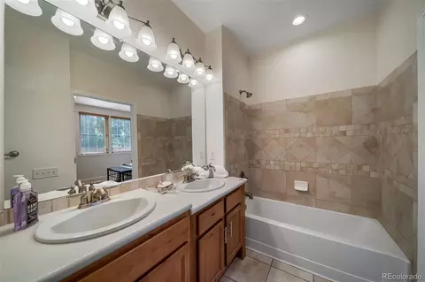 Bath - 23372 E Chenango Pl, Aurora, CO 80016 photo 1 of 2