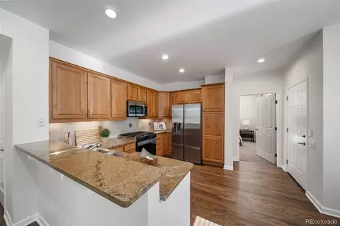 Kitchen - 23372 E Chenango Pl, Aurora, CO 80016 photo 2 of 4