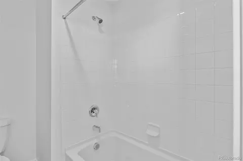 Bath - 1907 Mount Monroe Dr, Berthoud, CO 80513 photo 4 of 4