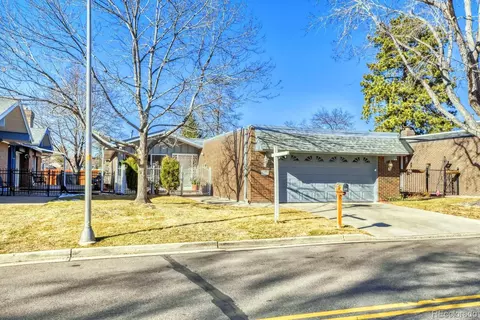 7453 W Cedar Cir, Lakewood, CO 80226
