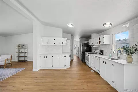 10598 Barron Cir, Longmont, CO 80504 photo 8