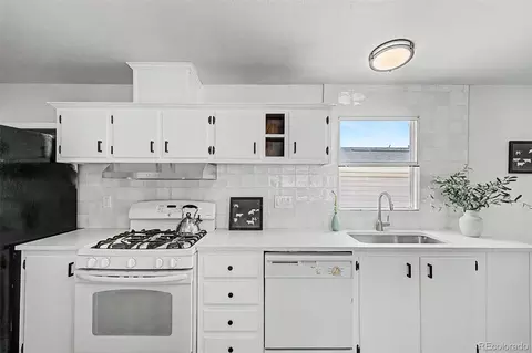 10598 Barron Cir, Longmont, CO 80504 photo 10