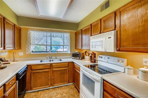 418 Wright St #203, Lakewood, CO 80228 photo 8