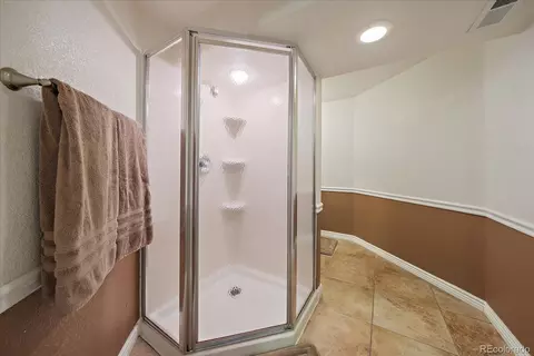 Bath - 6148 S Killarney Dr, Centennial, CO 80016 photo 6 of 6