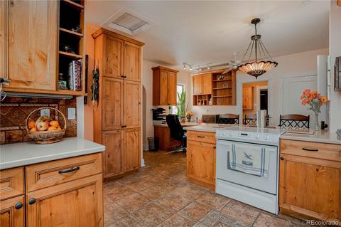 2332 Eudora St, Denver, CO 80207 photo 12