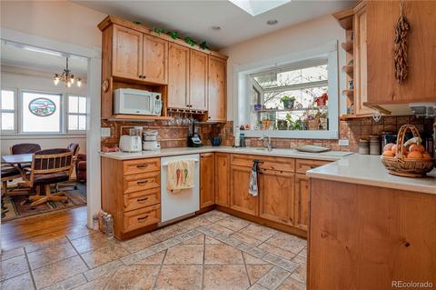 2332 Eudora St, Denver, CO 80207 photo 9
