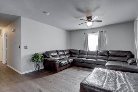 14520 Elk Dr, Denver, CO 80239 photo 6