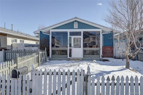 14520 Elk Dr, Denver, CO 80239 photo 1