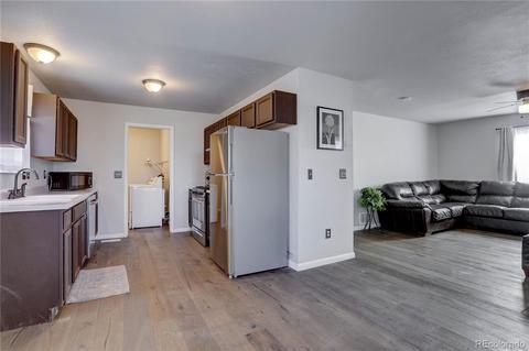 14520 Elk Dr, Denver, CO 80239 photo 14