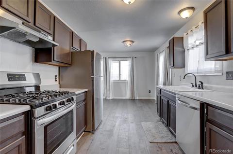 14520 Elk Dr, Denver, CO 80239 photo 11