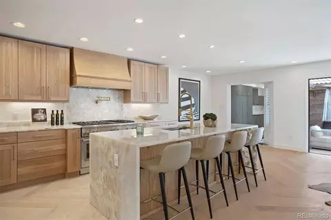 339 Cook St, Denver, CO 80206