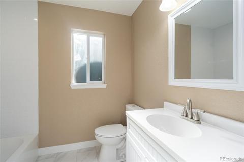 3453 N Steele St, Denver, CO 80205 photo 14