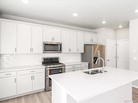 8858 Salida St, Commerce City, CO 80022