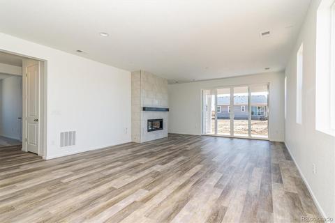 27350 E 10th Dr, Aurora, CO 80018 photo 5