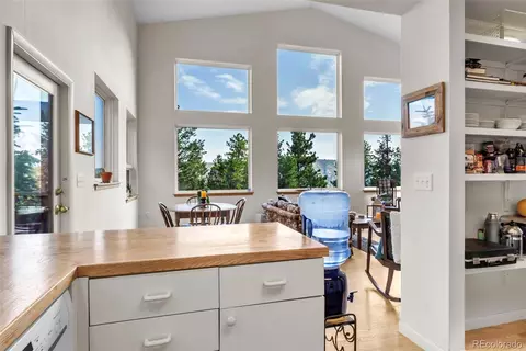 700 Hill St Cir, Boulder, CO 80302 photo 9