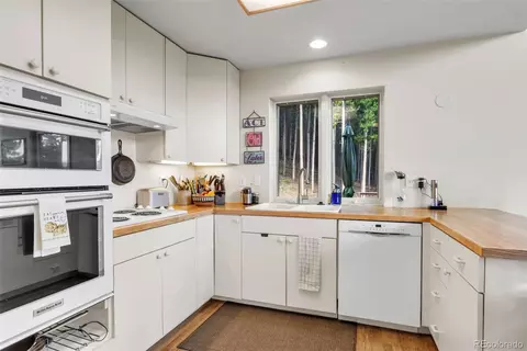 700 Hill St Cir, Boulder, CO 80302 photo 13