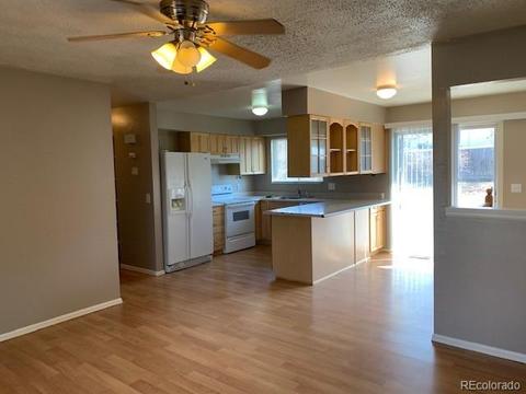 16518 E Wesley Ave, Aurora, CO 80013 photo 2