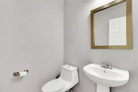 20394 E Colgate Pl, Aurora, CO 80013 photo 13