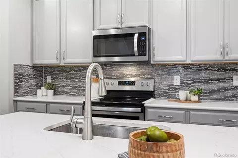 Kitchen - 23201 E Jamison Dr, Aurora, CO 80016 photo 3 of 3