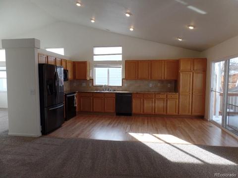 18131 E Adriatic Pl, Aurora, CO 80013 photo 3