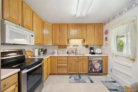 1135 S Wright St, Lakewood, CO 80228 photo 9