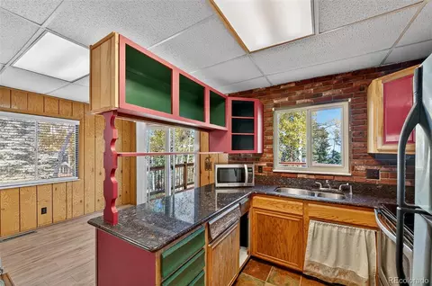 Kitchen - 20341 Maxwell Dr, Morrison, CO 80465 photo 2 of 4