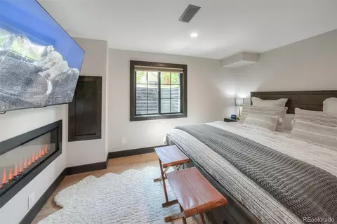 Bedroom - 306 S Golden Eagle Dr, Silverthorne, CO 80498 photo 6 of 7