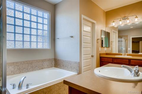 25092 E 2nd Pl, Aurora, CO 80018 photo 16