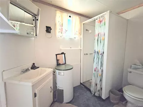 Bath - 8285 Park Rd, Rye, CO 81069 photo 3 of 3