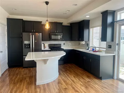 18639 E 53rd Ave, Denver, CO 80249 photo 2