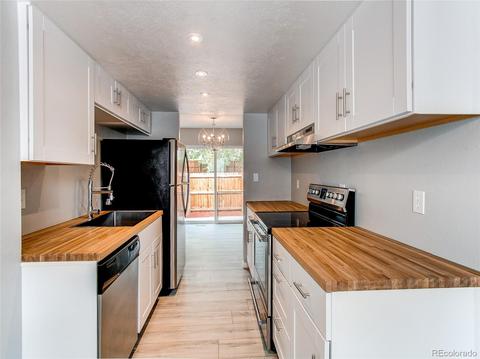8742 Carr Loop, Westminster, CO 80005 photo 5