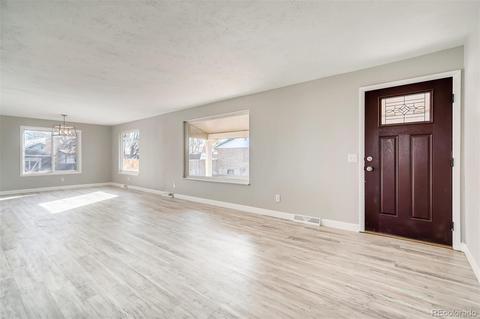 8260 Jay Ct, Arvada, CO 80003 photo 3