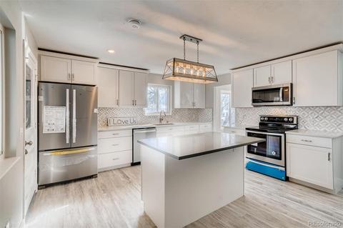 8260 Jay Ct, Arvada, CO 80003 photo 4