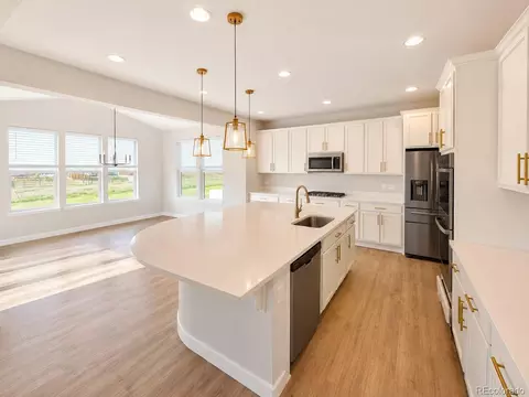 27811 E 9th Dr, Aurora, CO 80018 photo 5