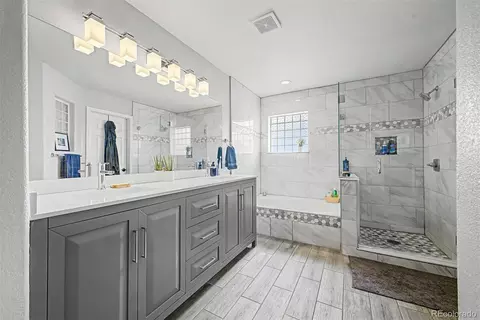 Bath - 9867 E Florida Pl, Denver, CO 80247 photo 2 of 3