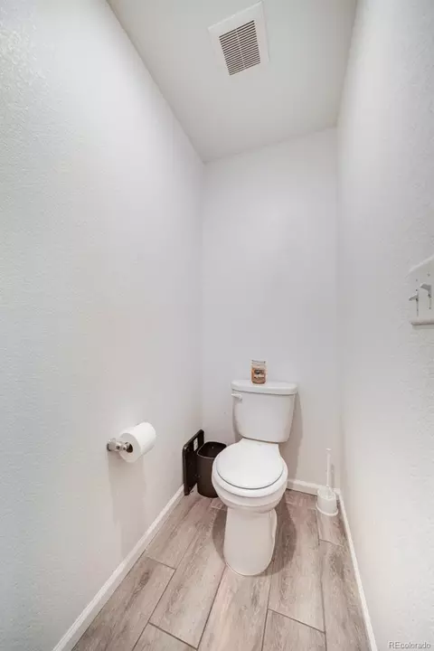 Bath - 21538 E 59th Pl, Aurora, CO 80019 photo 4 of 5