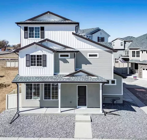 3498 Streamwood Dr, Johnstown, CO 80534