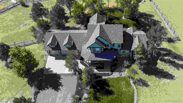 925 Antelope Dr W, Bennett, CO 80102