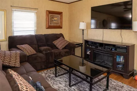 17441 E 15th Pl, Aurora, CO 80011 photo 4