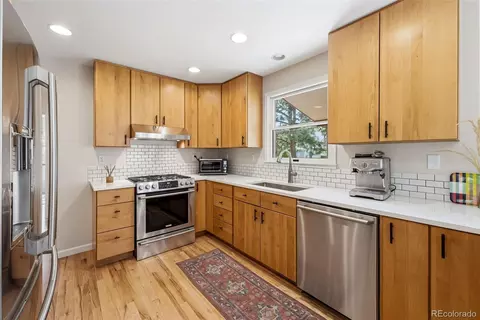 Kitchen - 1464 Sumac Ave, Boulder, CO 80304 photo 4 of 6
