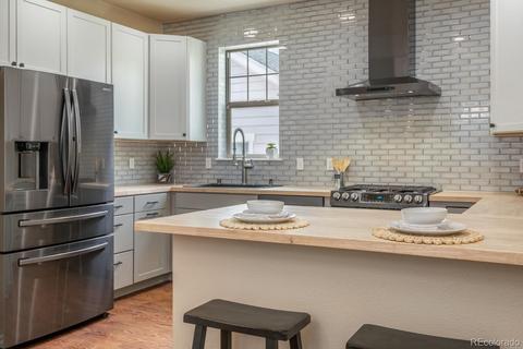 10580 E 28th Pl, Denver, CO 80238 photo 9