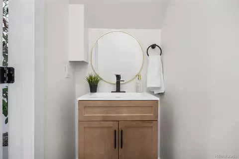 2011 W Scott Pl, Denver, CO 80211 photo 21