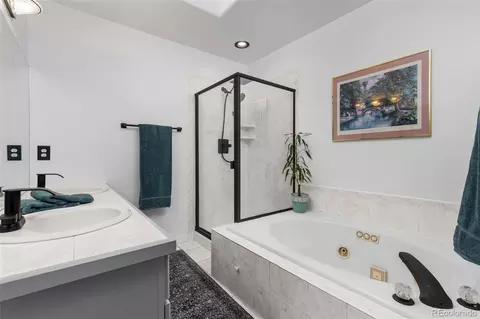Bath - 9552 Pine Springs Dr, Morrison, CO 80465 photo 1 of 4