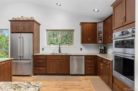 Kitchen - 9552 Pine Springs Dr, Morrison, CO 80465 photo 2 of 3