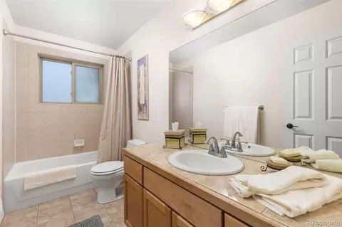Bath - 9552 Pine Springs Dr, Morrison, CO 80465 photo 3 of 4