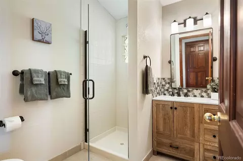 Bath - 72 Golden Dr, Tabernash, CO 80478 photo 3 of 4