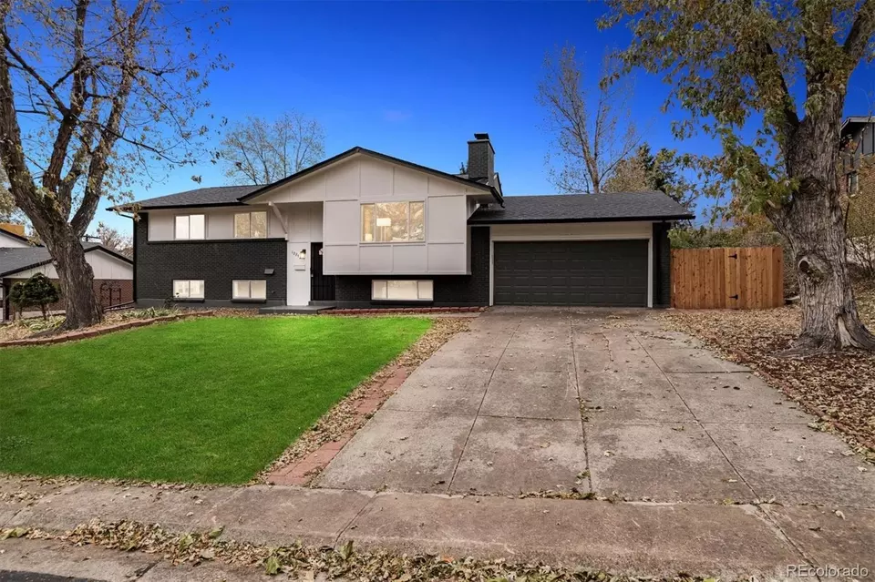 12352 W Iowa Dr, Lakewood, CO 80228 photo 2